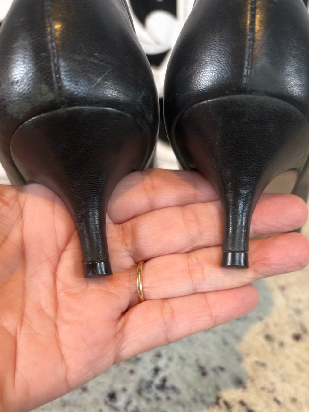 Aldo Womens Black Leather Pointed Fringe Kitten Heels Size 6.5 - Picture 9 of 15